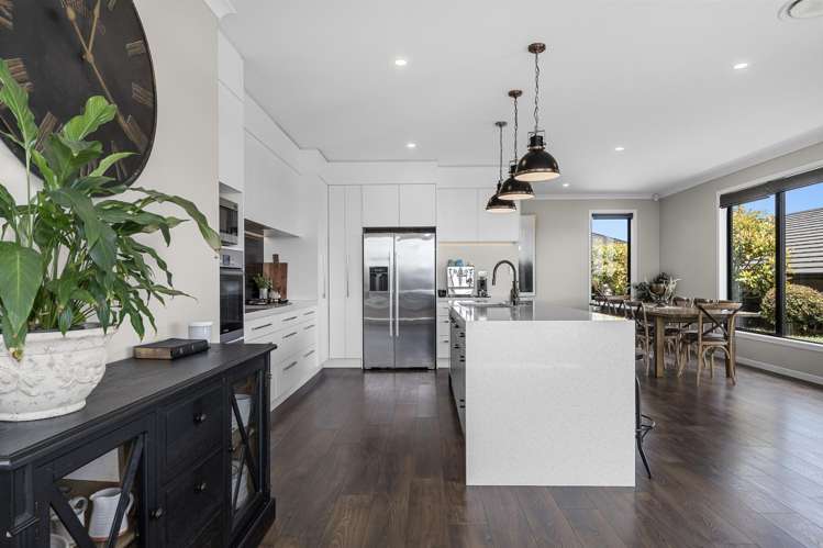 10 Benmore Crescent_1