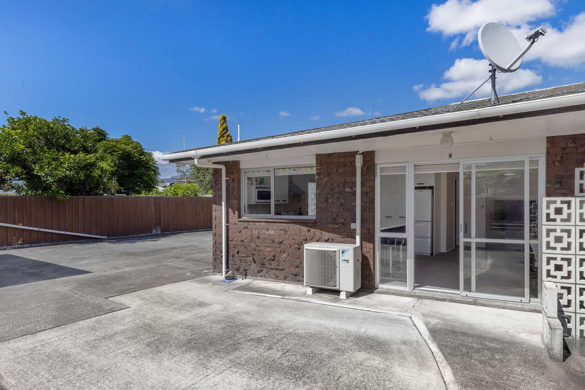 4/4 Princes Street Levin_0