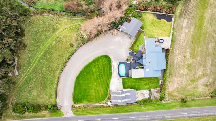 1288 Normanby Road Manaia_54