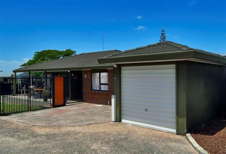 6/153a Te Atatu Road Te Atatu South_0