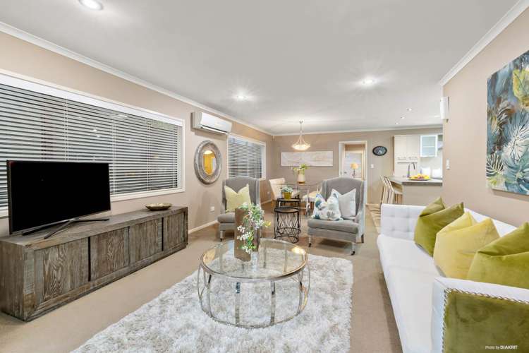 34 Gibbston Crescent Flat Bush_11