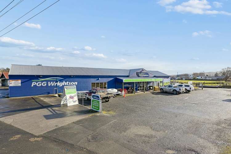 196-200 Clyde Street Balclutha_1