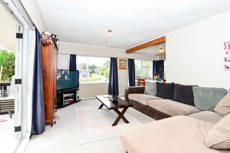 6 Camden Place Pukete_1