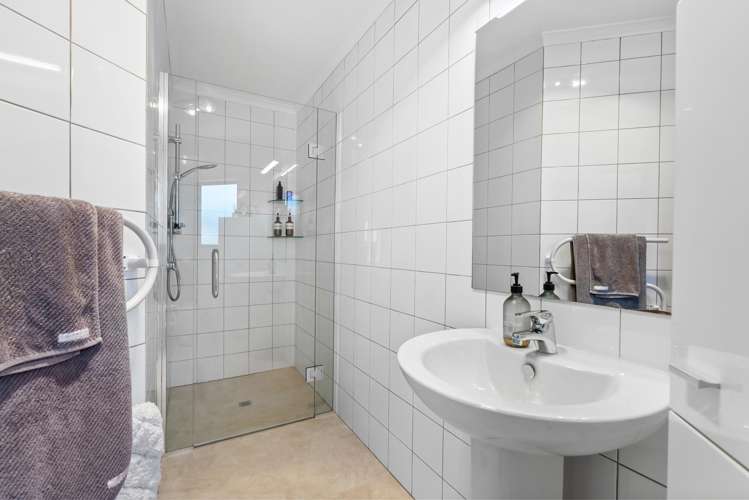 28 Magnolia Avenue Te Kamo_11