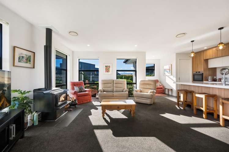 71 Infinity Drive Wanaka_10