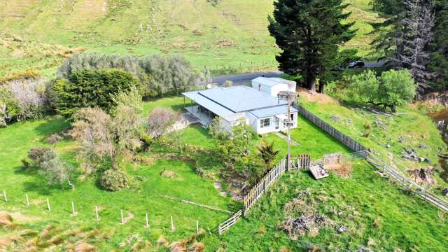 2269 Coast Road Pongaroa_2