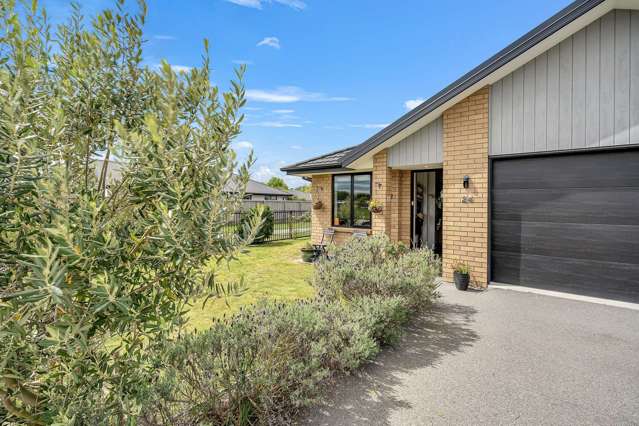 24 Shrimpton Ave Woodend_2