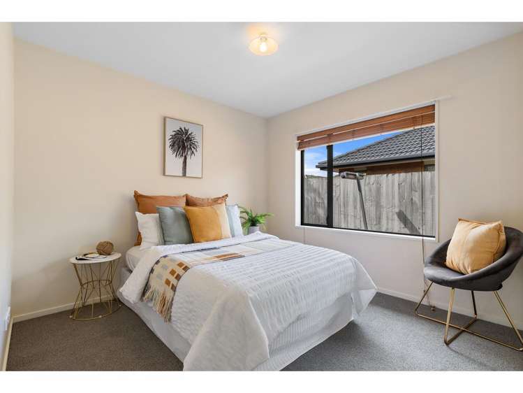 17 Sutton Place Dallington_16