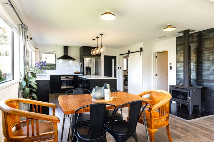 1058 Queen Charlotte Drive Anakiwa and Surrounds_5