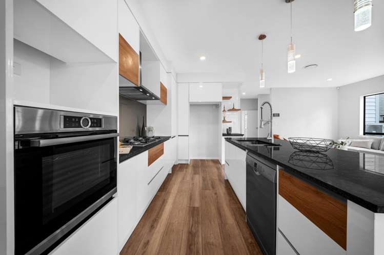 22 Tir Conaill Avenue Flat Bush_12