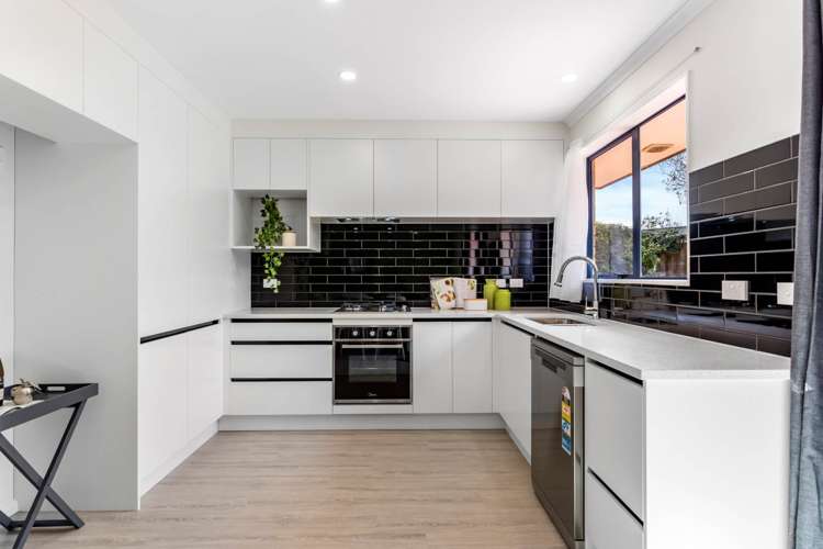 90 Bluebird Crescent Unsworth Heights_7