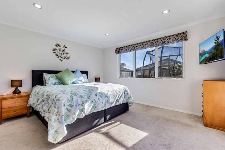 61 Turnberry Drive Wattle Downs_11