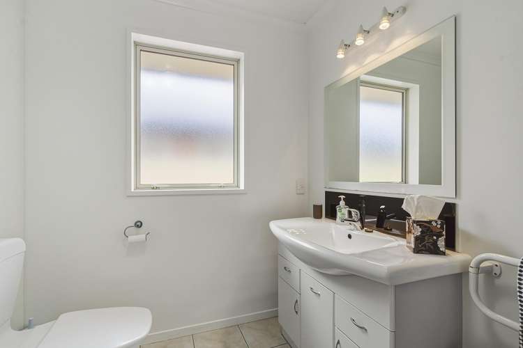 1/4 Reid Avenue Mosgiel_13