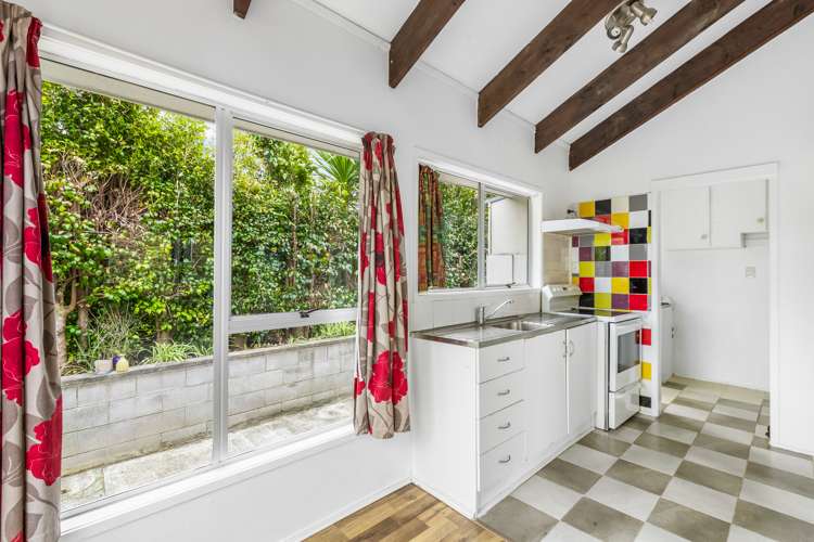 1/10 Waratah Street Birkenhead_13