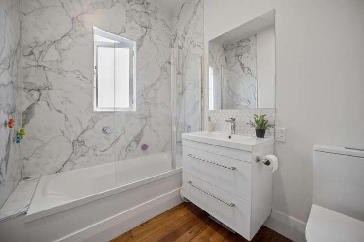 1A Vagus Place Royal Oak_13