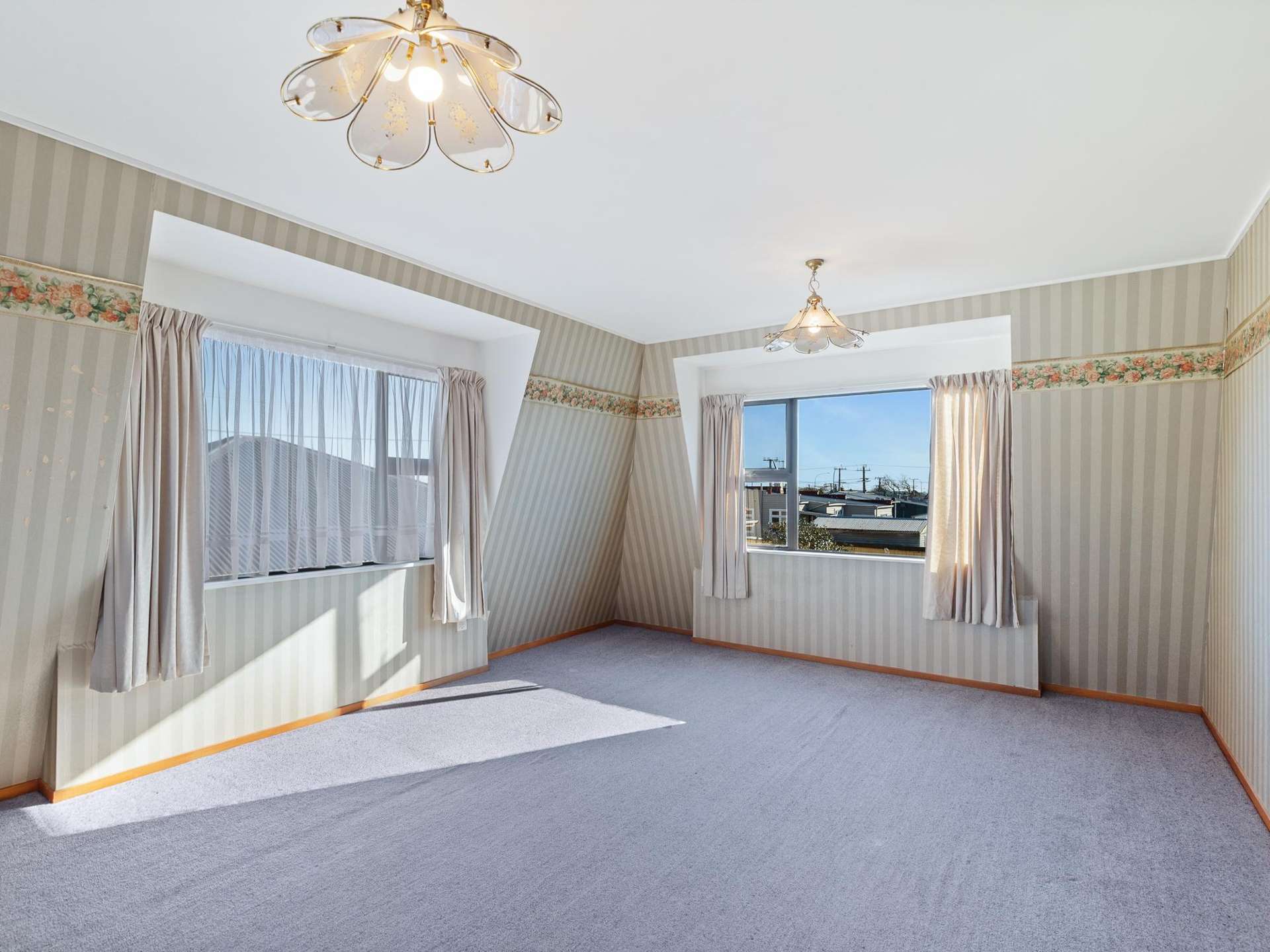 633a Queen Street East Levin_0