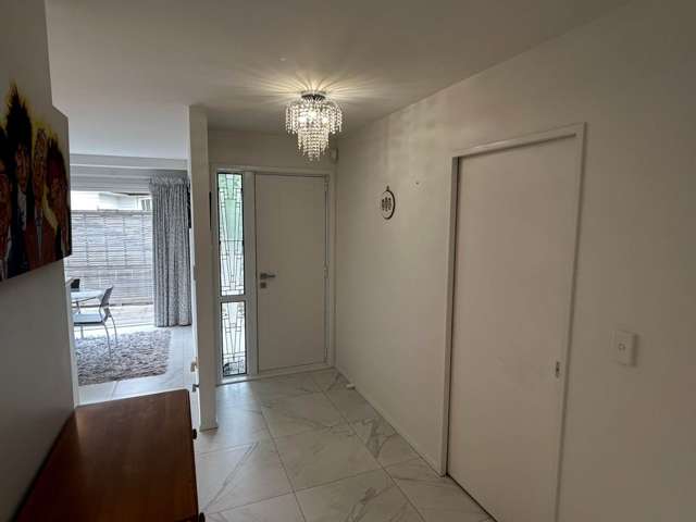 10B Tipene Place Meadowbank_1