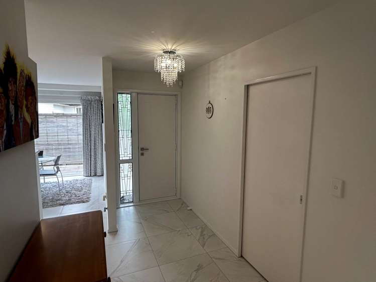 10B Tipene Place Meadowbank_1