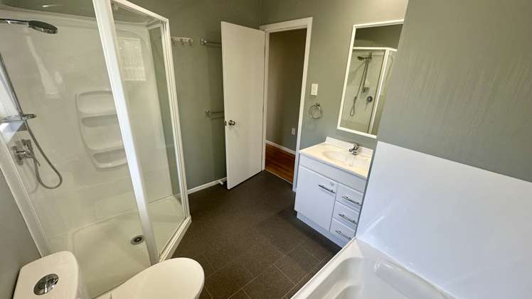 13 Lucinda Place Glen Eden_11