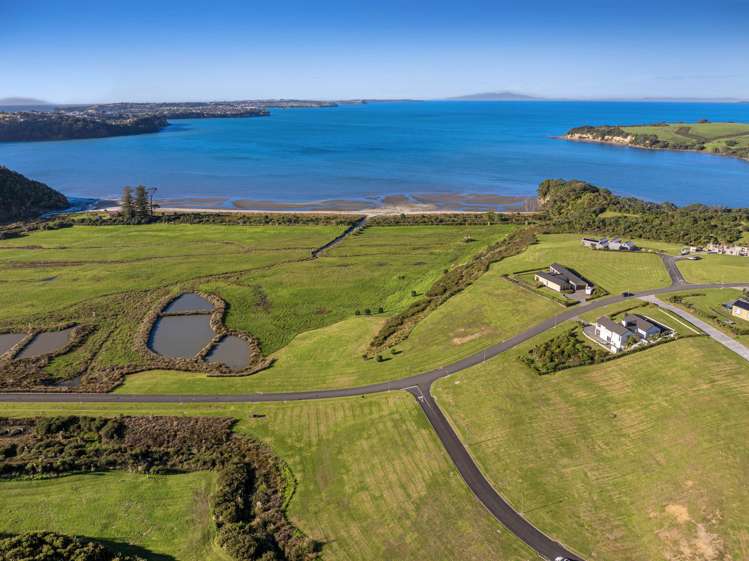 1 Taemai Place, Weiti Bay_4