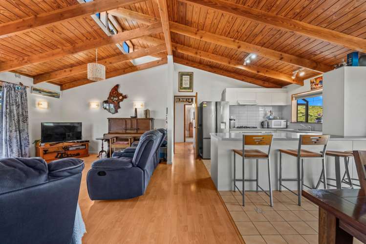 3356 Kaipara Coast Highway Glorit_13