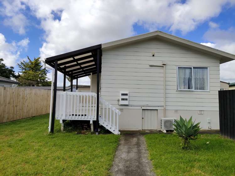 27 Penion Drive Flat Bush_10