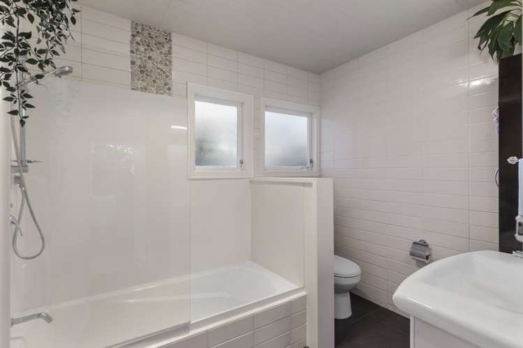 277 Rangatira Road Beach Haven_16