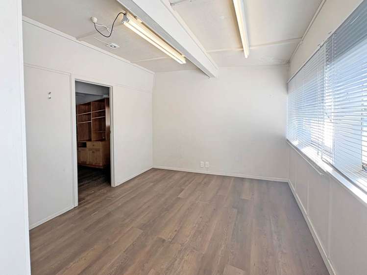 Unit J/4 Morrin Road Mt Wellington_8