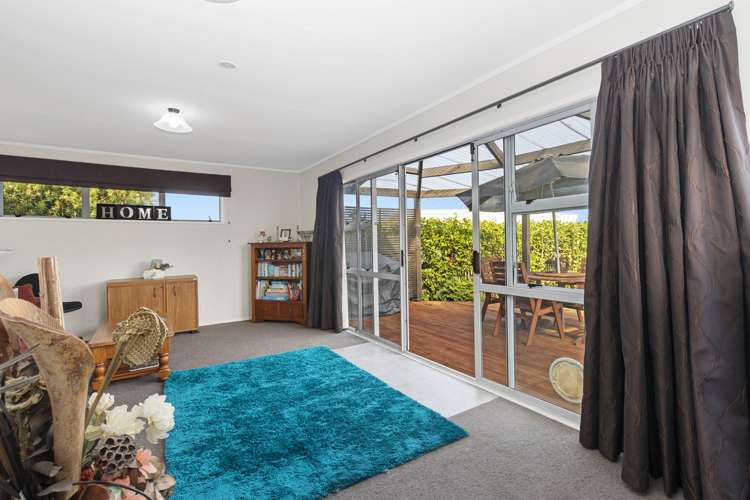 64 Pohutukawa Drive Pukete_12