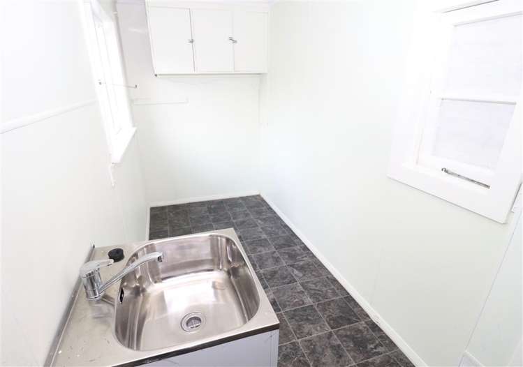 12 George Street Stokes Valley_24