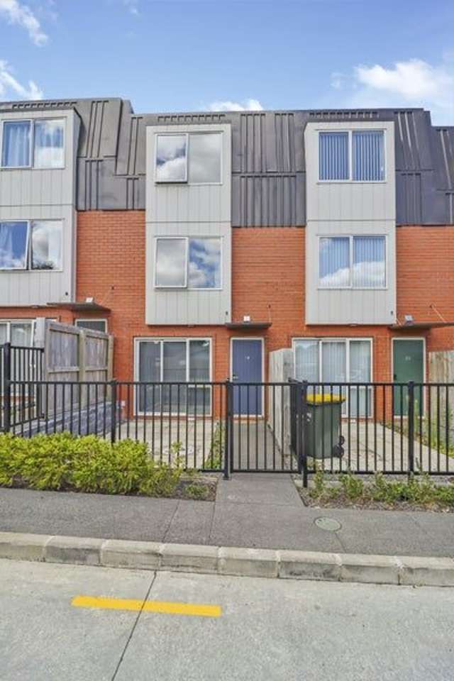 18 Timata Lane Favona_3