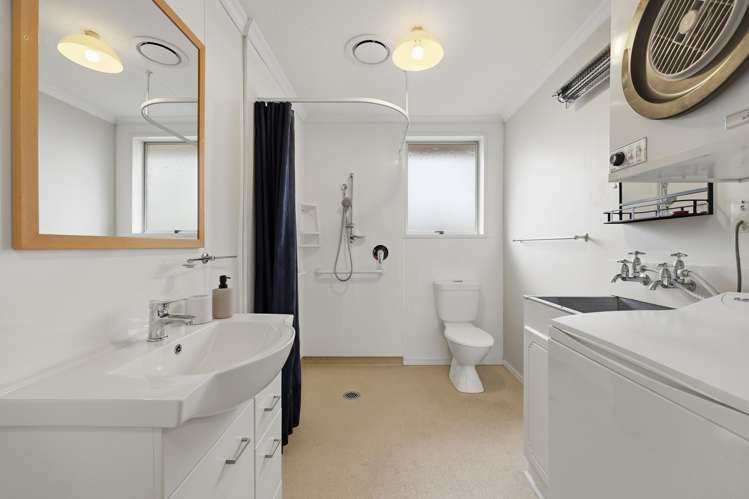 12C Baker Street Caversham_8