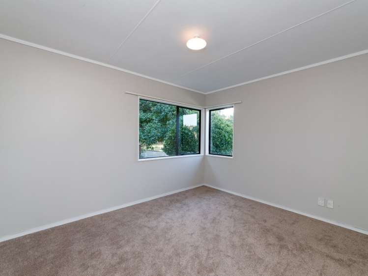 57 Geraldine Crescent Cloverlea_6