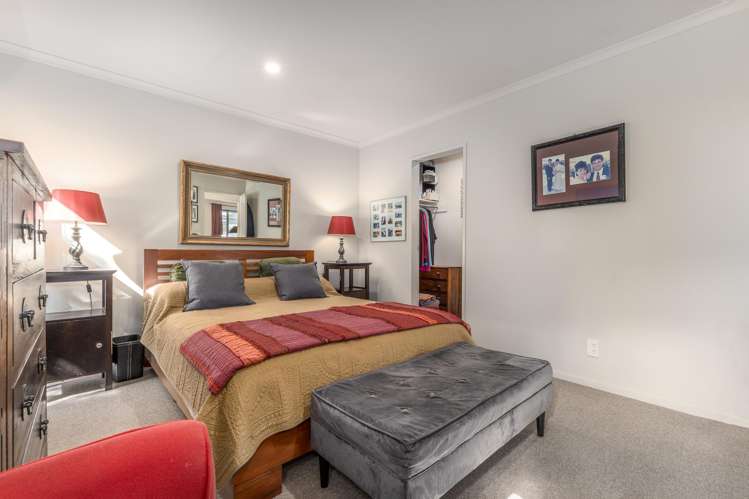 47 Saint Ives Drive Camborne_9