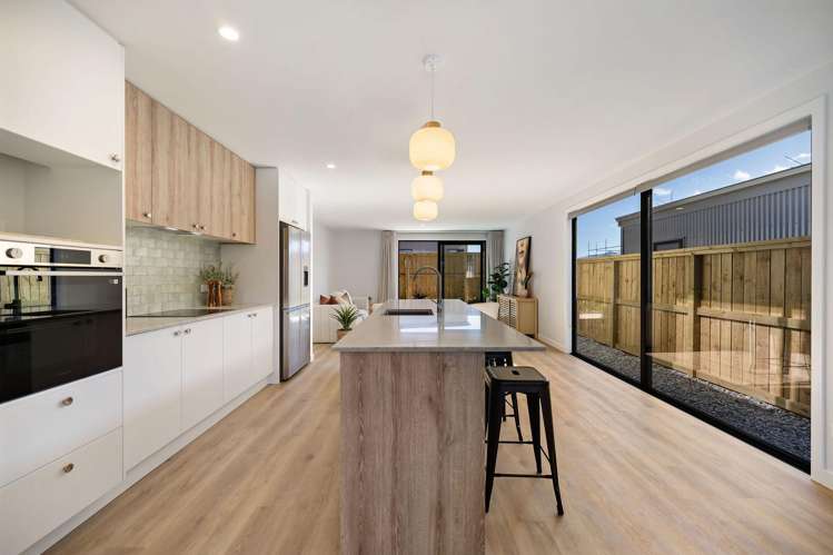 6 Shallow Close Jacks Point_2