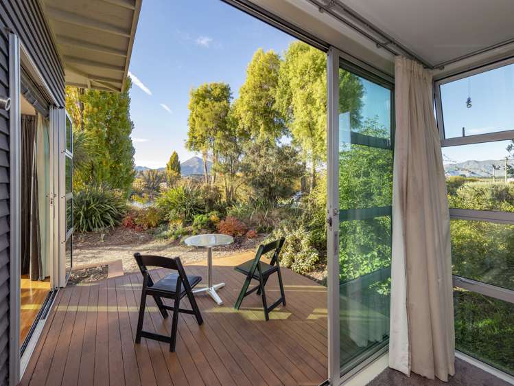 10 Bridgewater Terrace Albert Town_16