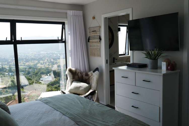 39 Meadowbank Drive Belmont_16