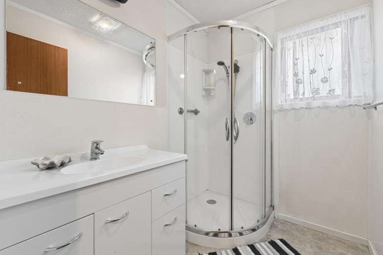 B/48 Hakanoa Street Huntly_14