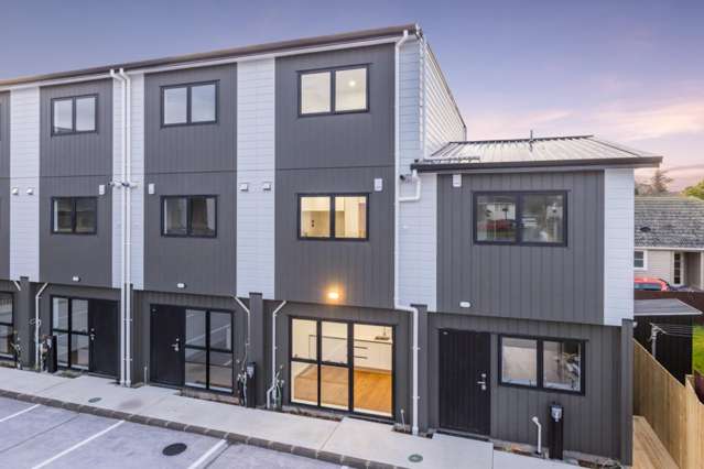 ✨ Brand-New Luxury Terrace Houses for Rent!  ✨
