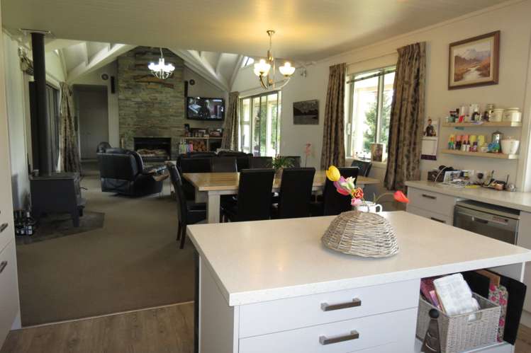 325 Riverbank Road Wanaka_5