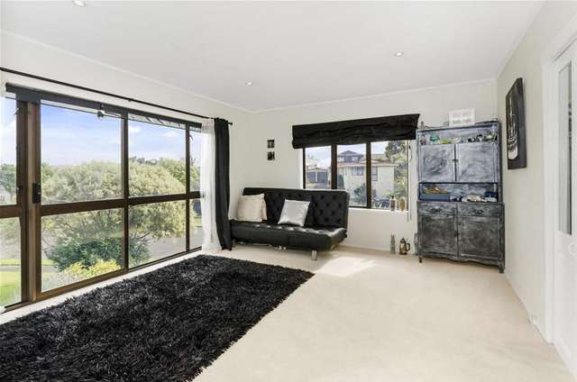 22 Marendellas Drive Bucklands Beach_3