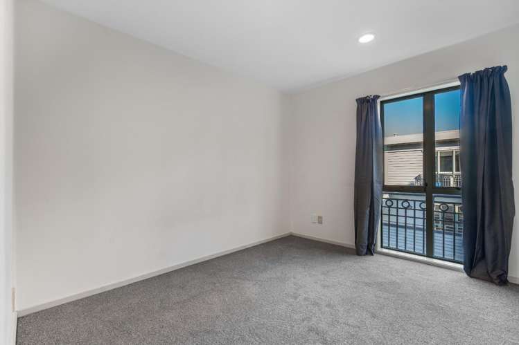 28/10 Ruru Street Eden Terrace_8