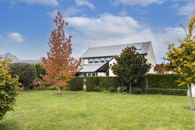 Owners downsizing - This property has to go!