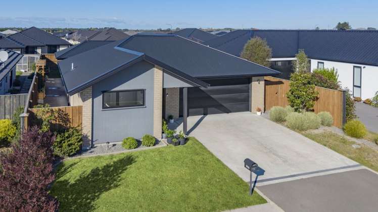 14 Northmoor Boulevard Rolleston_26