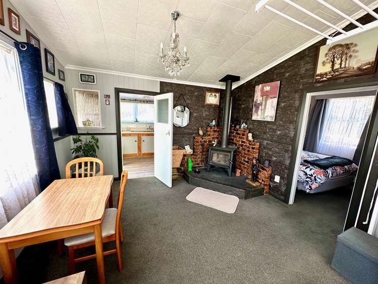 26 Eddystone Street Kaitangata_16