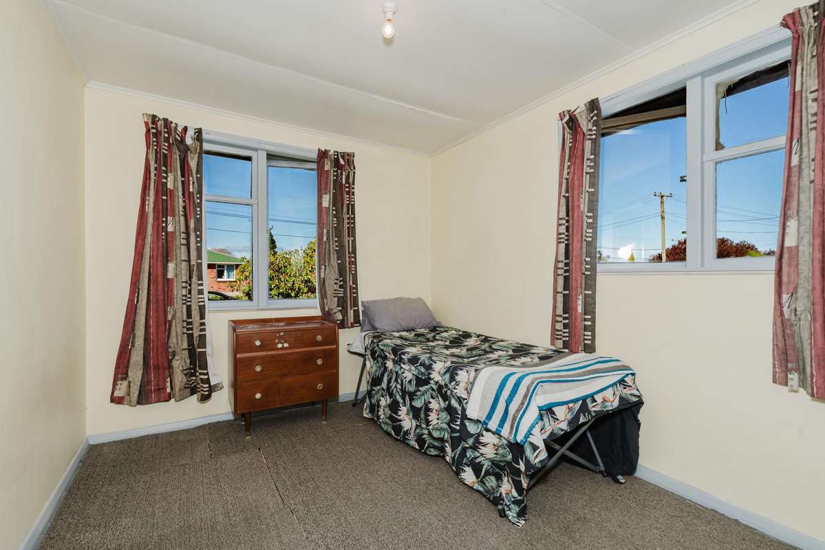1157 Hazelmere Crescent_2