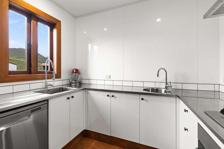 140 Mackenzie Road Kahuranaki_13