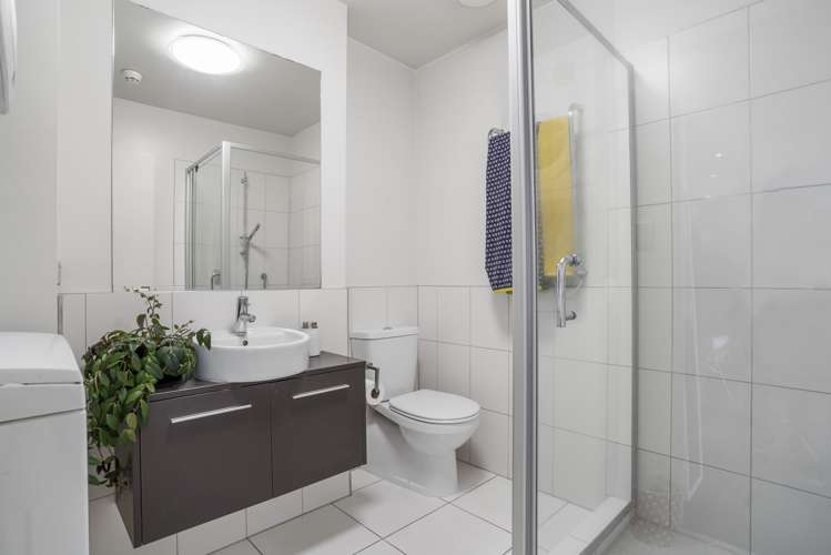 4u/435 New North Road Kingsland_9