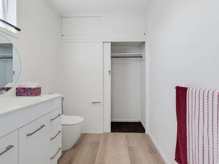33 Joanna Place Deanwell_24