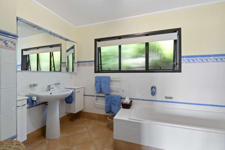 32 Telstar Place Beach Haven_16